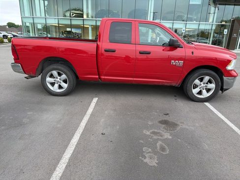 Used 2024 RAM 1500 Classic SLT image 8