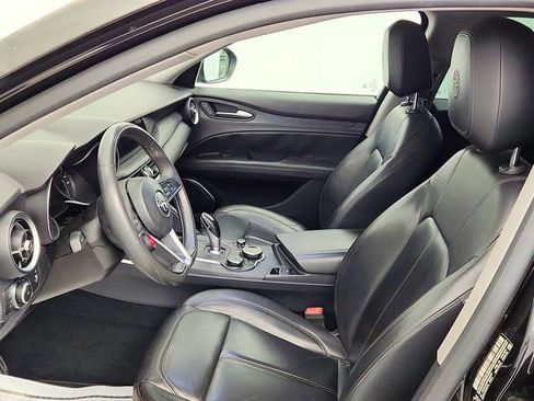 Used 2019 Alfa Romeo Stelvio RWD image 18