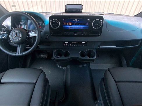 New 2025 Mercedes-Benz Sprinter 2500 image 16