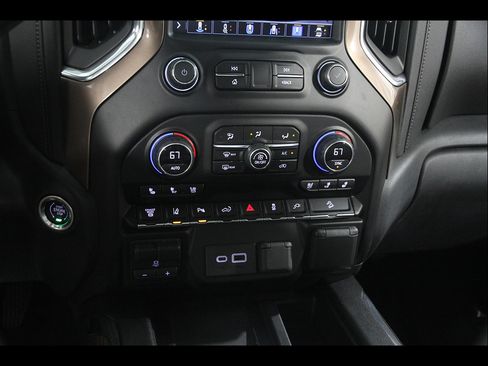Used 2020 Chevrolet Silverado 3500 High Country w/ Technology Package AWD/4WD image 16