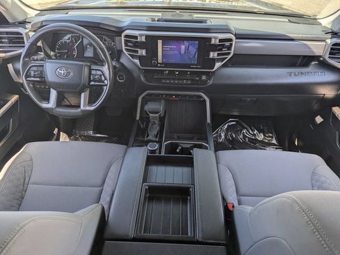 Used 2022 Toyota Tundra SR5 w/ Convenience Package RWD image 11