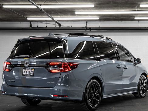 Used 2024 Honda Odyssey Sport image 5