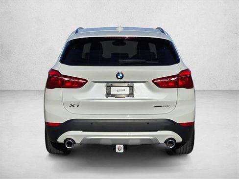 Used 2021 BMW X1 xDrive28i w/ Convenience Package AWD/4WD image 8