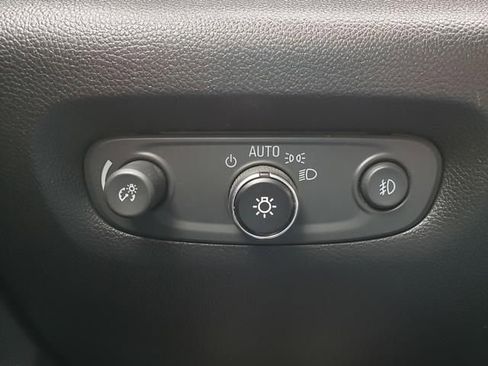 Used 2020 Chevrolet Traverse LT AWD/4WD image 29