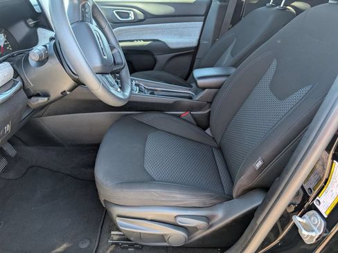 Certified 2023 Jeep Compass Sport AWD/4WD image 13