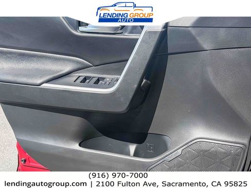 Used 2020 Toyota RAV4 XLE w/ Convenience Package AWD/4WD image 20