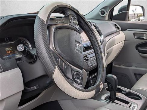 Used 2017 Honda Pilot EX-L image 9