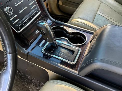 Used 2015 Lincoln Navigator 4WD w/ Equipment Group 101A Reserve image 16