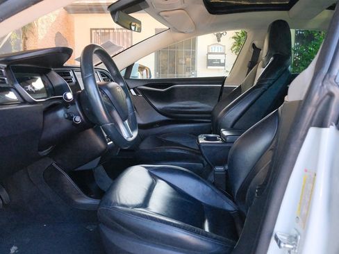 Used 2015 Tesla Model S 70 RWD image 11