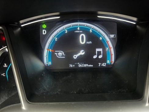 Used 2018 Honda Civic EX-L image 2