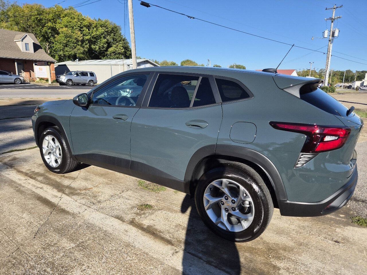 Used 2026 Chevrolet Trax LS w/ LS Convenience Package FWD image 4