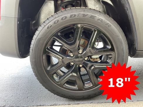 Certified 2023 Jeep Renegade Altitude w/ Sun/Sound Group image 9