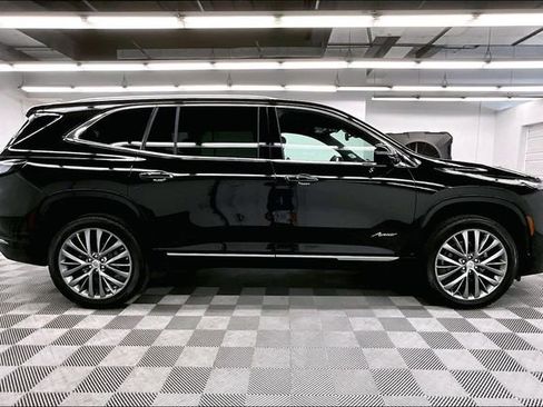 Used 2025 Buick Enclave Avenir w/ Trailering Package, 5000 lbs. AWD/4WD image 14