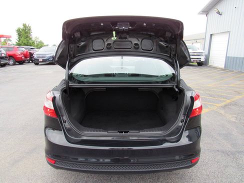 Used 2014 Ford Focus SE FWD image 39