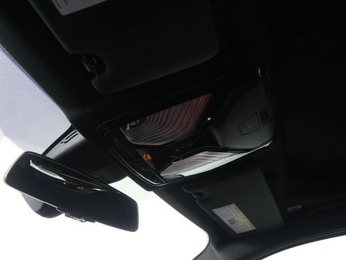 New 2026 BMW 330i Sedan w/ M Sport Package image 19