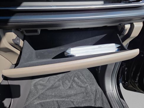 New 2026 Kia Carnival FWD image 14