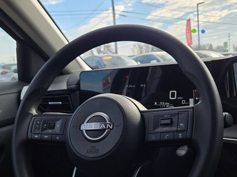 Used 2025 Nissan Kicks S AWD/4WD image 26