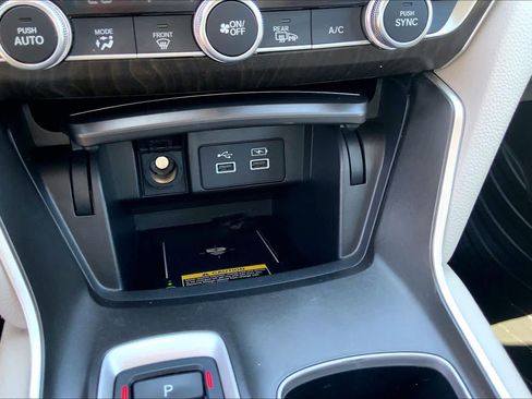 Used 2021 Honda Accord Touring image 35