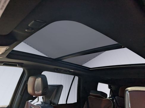 Certified 2023 GMC Yukon Denali Ultimate AWD/4WD image 10