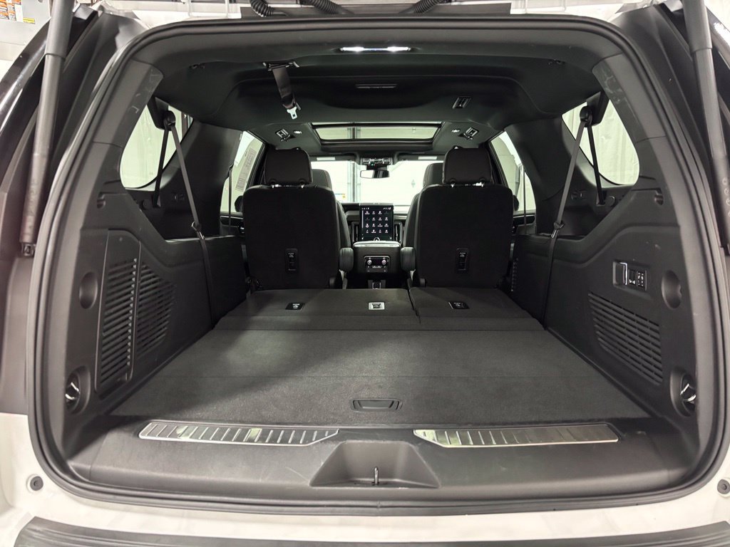 Used 2026 GMC Yukon XL AT4 AWD/4WD image 49