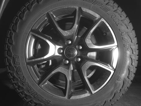 Used 2025 Jeep Compass Trailhawk AWD/4WD image 12