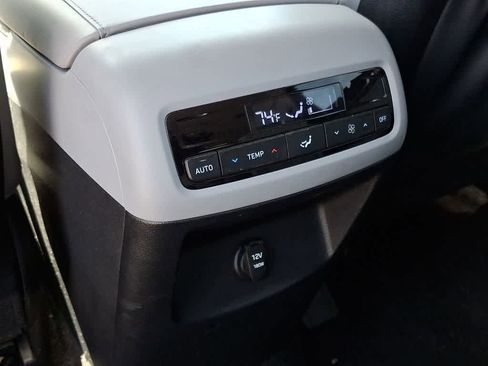 Used 2024 Hyundai Palisade SEL FWD image 26