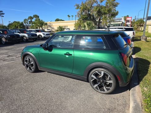 Certified 2025 MINI Cooper S image 4