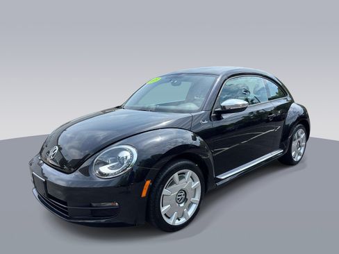 Used 2013 Volkswagen Beetle 2.5 Fender FWD image 5