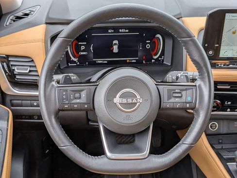 Used 2023 Nissan Rogue Platinum AWD/4WD image 32
