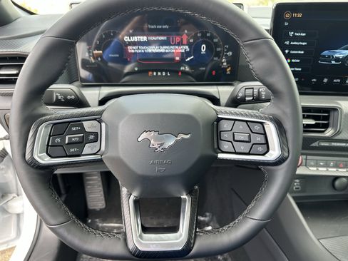 New 2025 Ford Mustang Coupe image 11