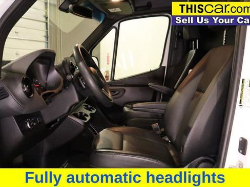 Used 2020 Mercedes-Benz Sprinter 2500 image 19