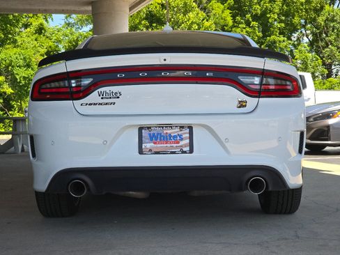Used 2022 Dodge Charger Scat Pack w/ Driver Convenience Group RWD image 9