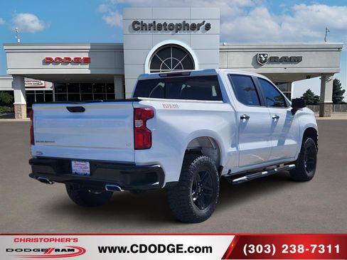 Used 2019 Chevrolet Silverado 1500 LT Trail Boss AWD/4WD image 3