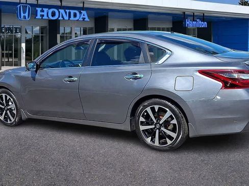Used 2018 Nissan Altima 2.5 SR FWD image 6