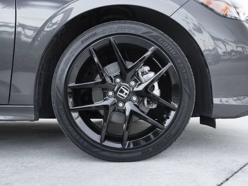 Used 2025 Honda Civic Sport image 29