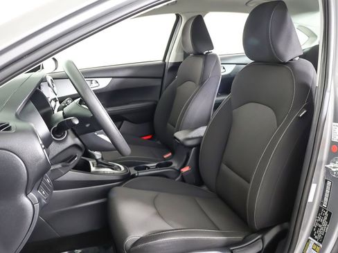 Used 2024 Kia Forte LXS FWD image 26