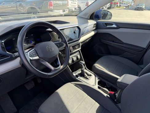 Used 2024 Volkswagen Taos SE image 8