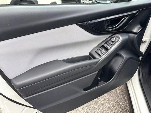 Used 2022 Subaru Crosstrek 2.0i Premium image 12