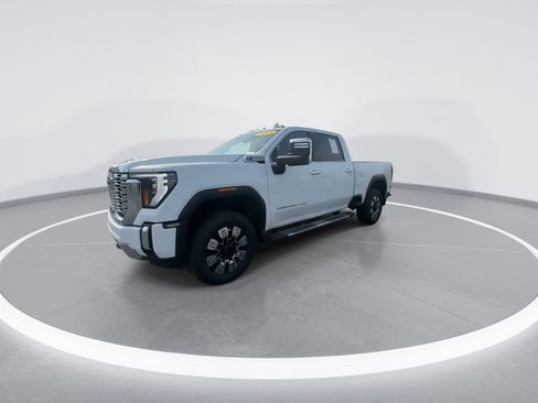Used 2024 GMC Sierra 2500 Denali w/ Denali Reserve Package image 4