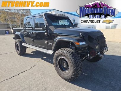 Used 2023 Jeep Gladiator Overland w/ Popular Equipment Package