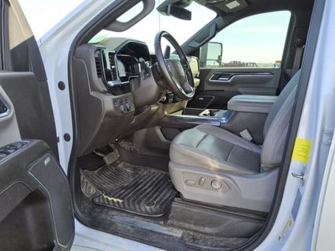 Used 2024 Chevrolet Silverado 2500 LTZ w/ LTZ Plus Package AWD/4WD image 5