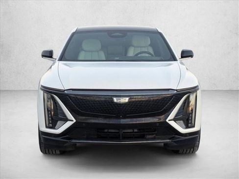 Used 2024 Cadillac Lyriq Sport AWD/4WD image 2