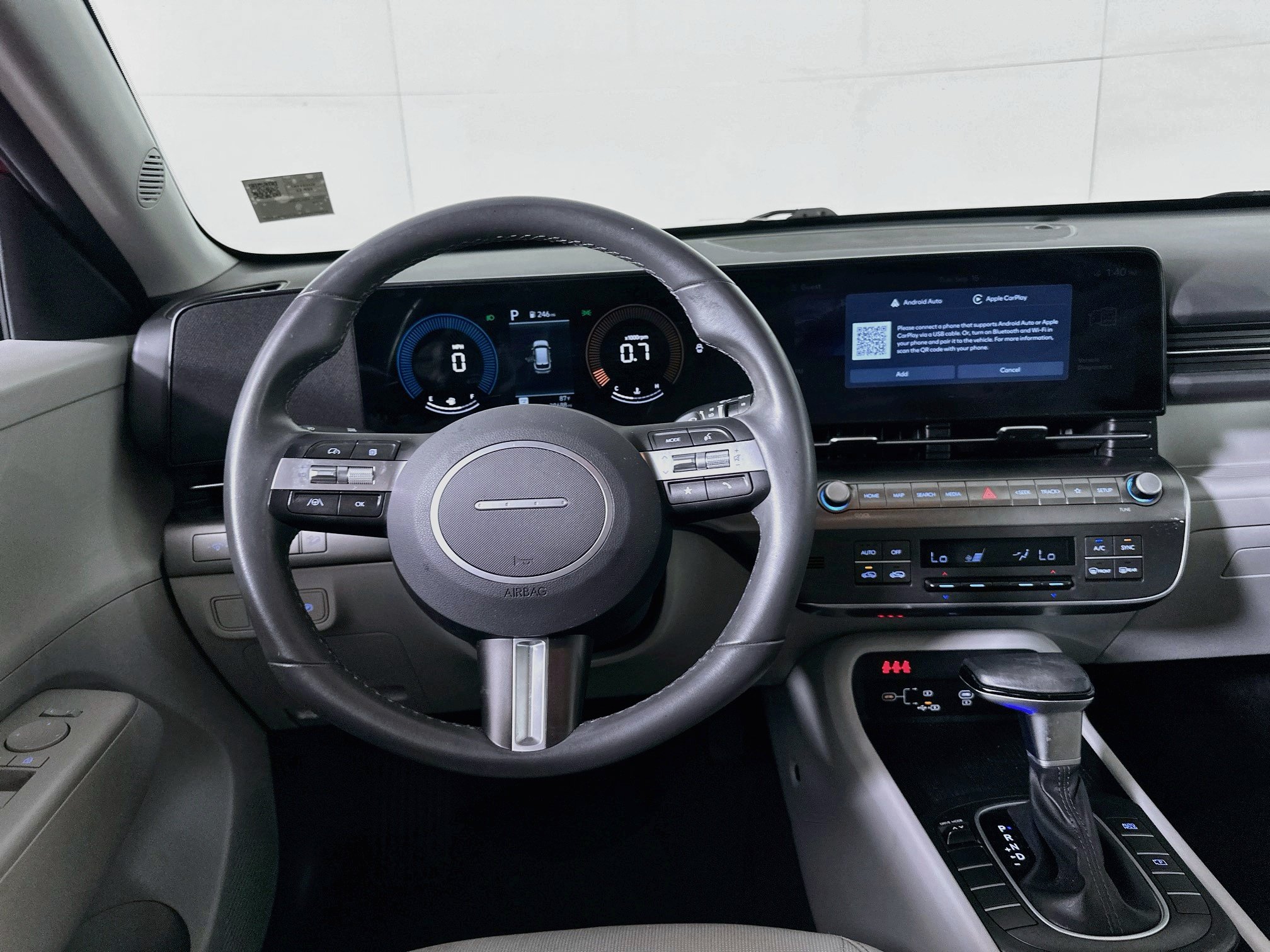 Used 2025 Hyundai Kona SEL FWD image 17