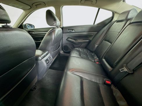 Used 2020 Nissan Altima 2.0 Platinum image 24