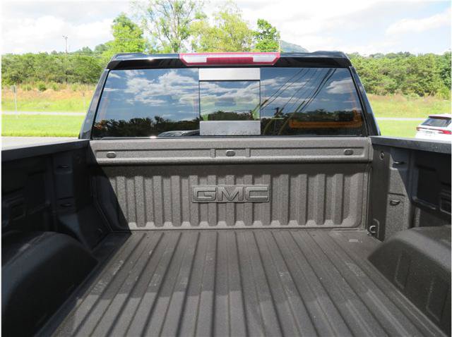 Used 2022 GMC Sierra 1500 Elevation w/ Preferred Package AWD/4WD image 3