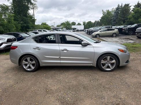 Used 2014 Acura ILX w/ Premium Package FWD image 3