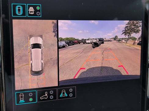 New 2026 GMC Yukon XL Denali w/ Sun & Power Step Package AWD/4WD image 27