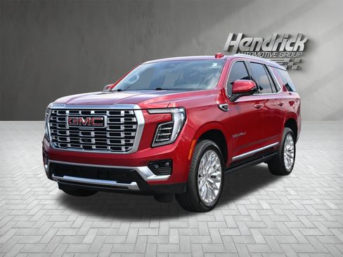Used 2025 GMC Yukon Denali w/ Sun & Power Step Package AWD/4WD image 5