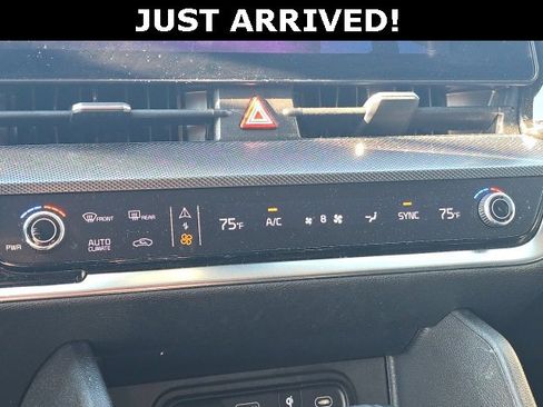 Used 2024 Kia Sportage SX image 20