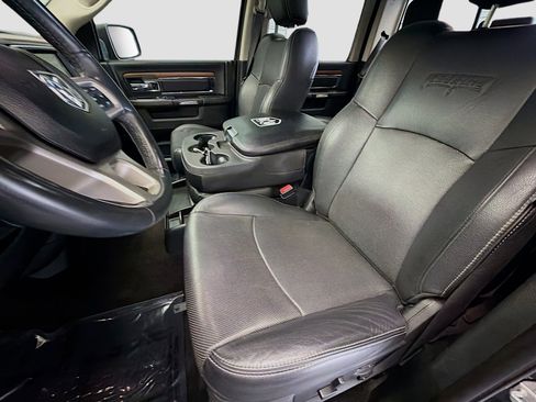 Used 2017 RAM 1500 Laramie w/ Convenience Group image 11